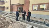 بازدید اقای مهندس حسنی فرماندار  از خوابگاه در حال ساخت خواهران