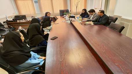 بازدید معاون فرهنگی دانشجویی دانشگاه از دانشکده تغذیه و علوم غذایی مستقر در آرادان تیرماه1405